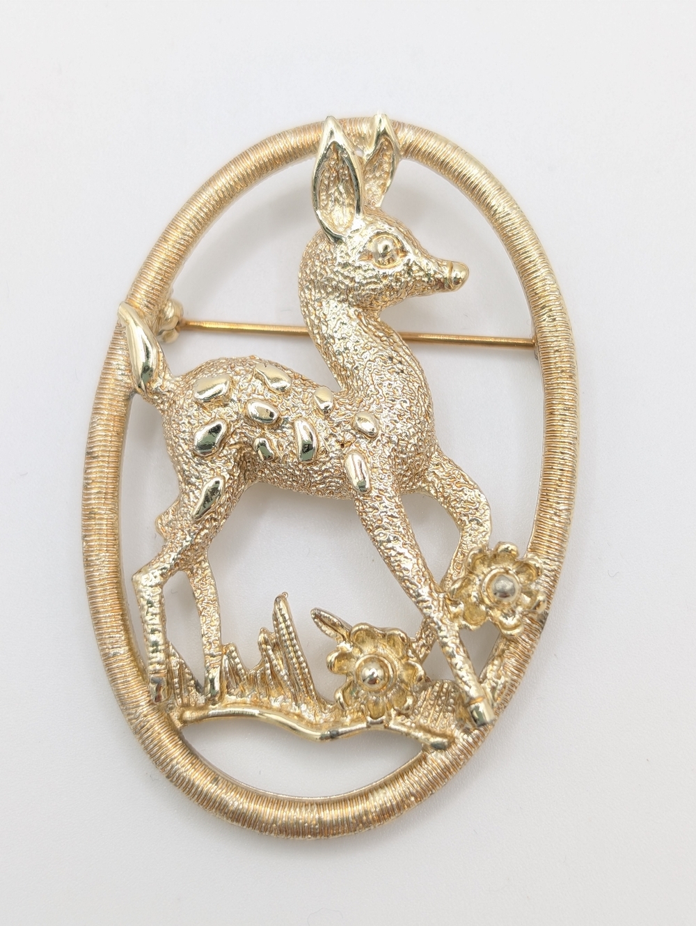 Vintage Sarah Coventry Brooch Pin Little Doe Gold Tone Deer Fawn Signed Nature